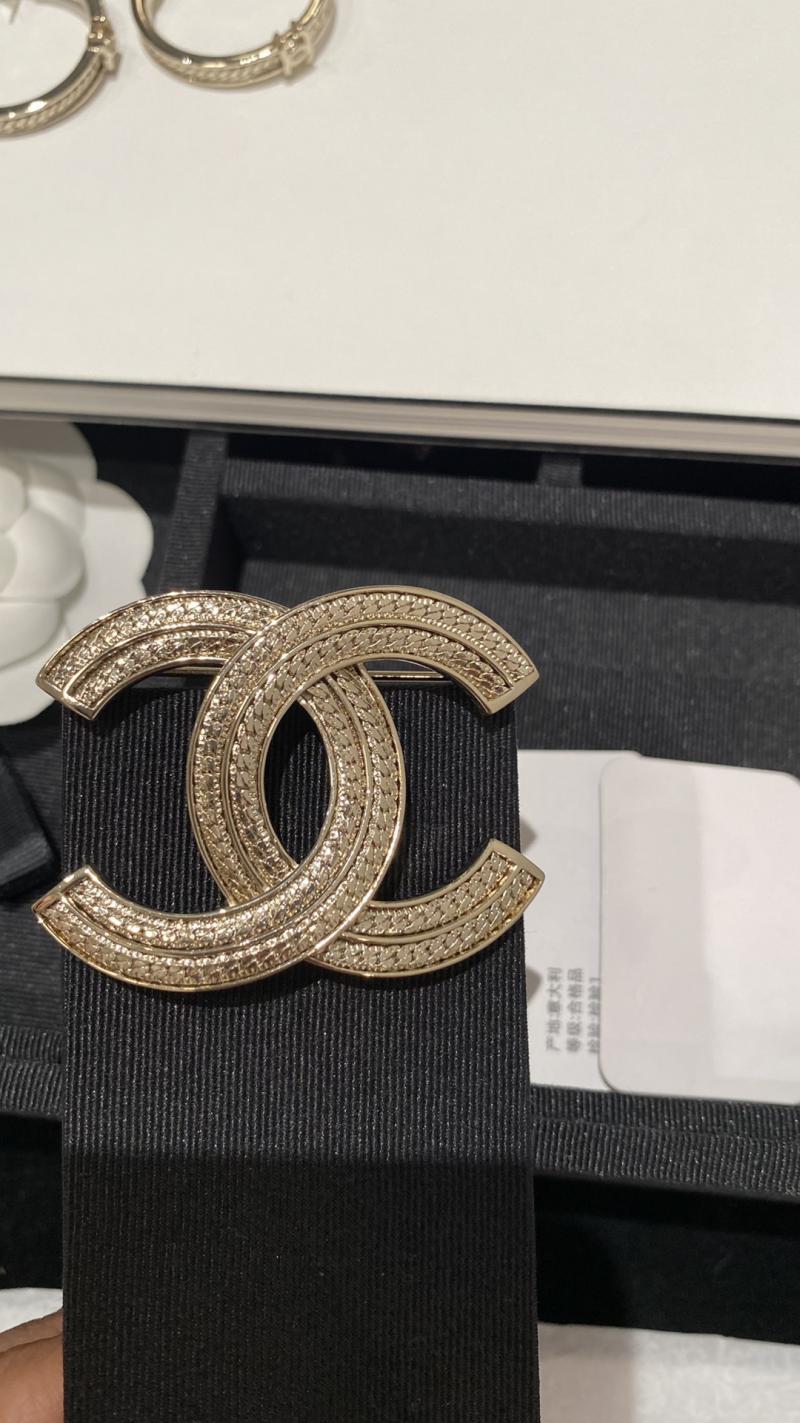 Chanel Brooch CB92605