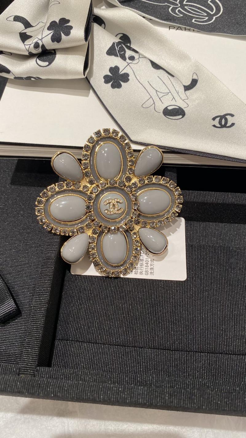 Chanel Brooch CB92606