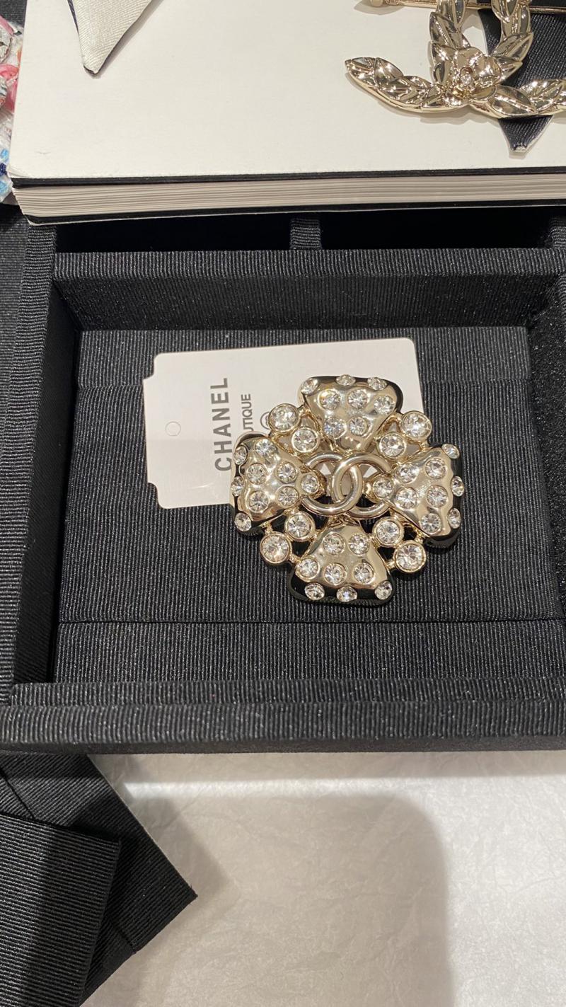 Chanel Brooch CB92607