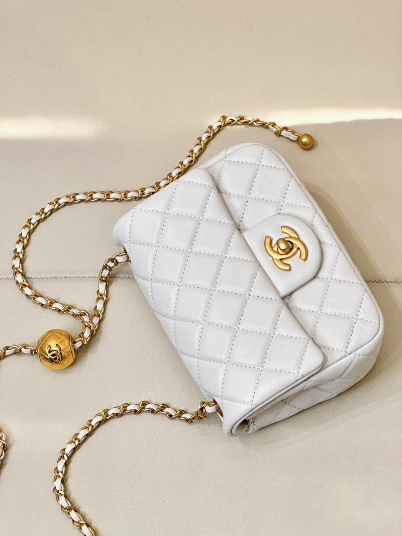 Chanel Lambskin Flap Bag AS1786 White