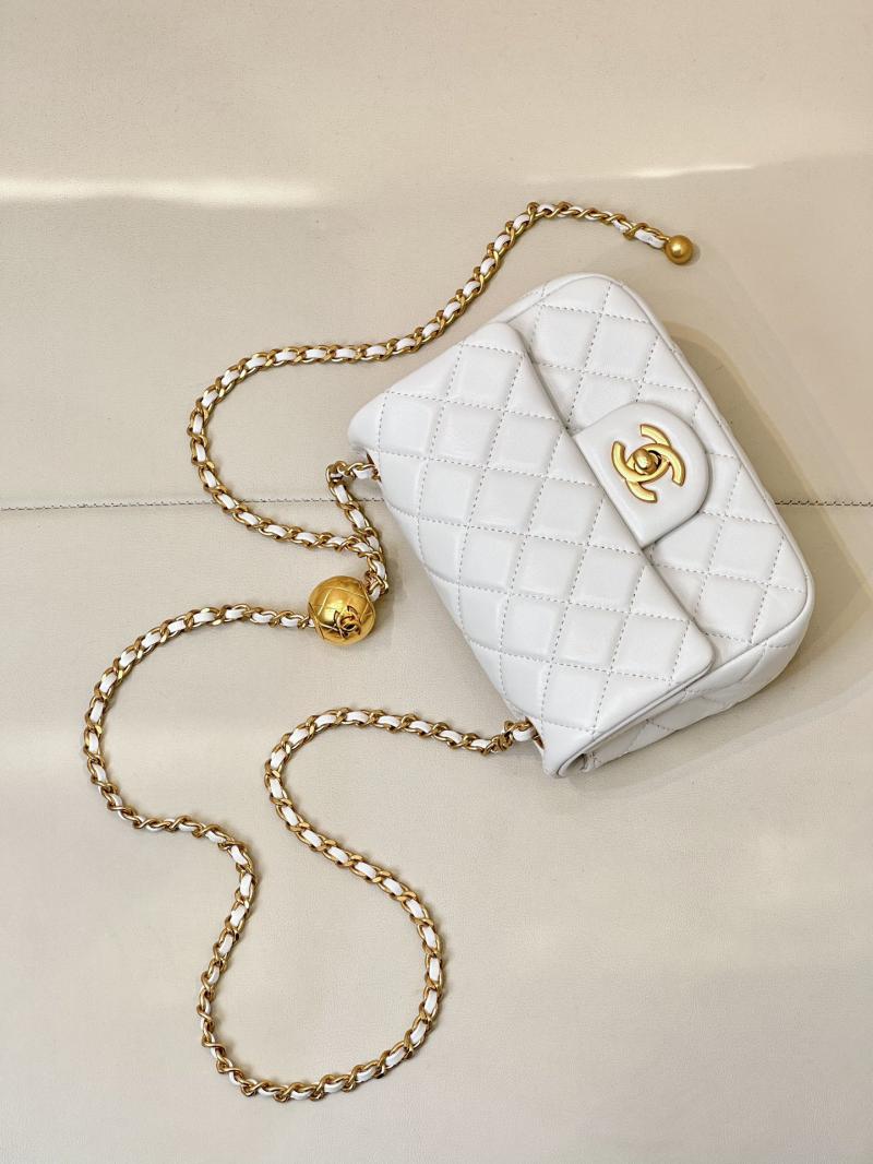 Chanel Lambskin Flap Bag AS1786 White