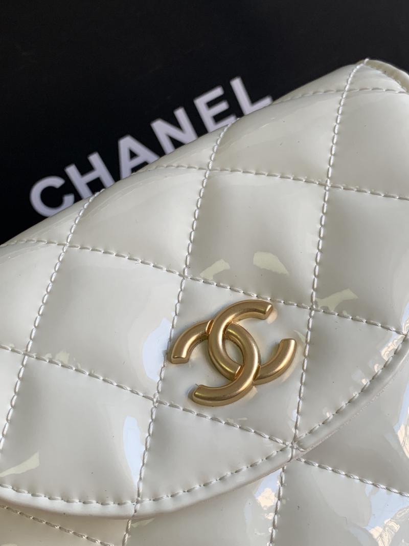 Chanel Patent Leather Clutch White AP3585