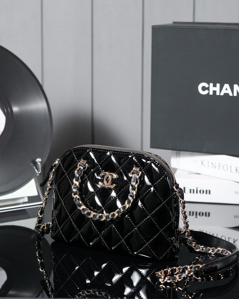 Chanel Patent Leather Small Tote Black AS5130