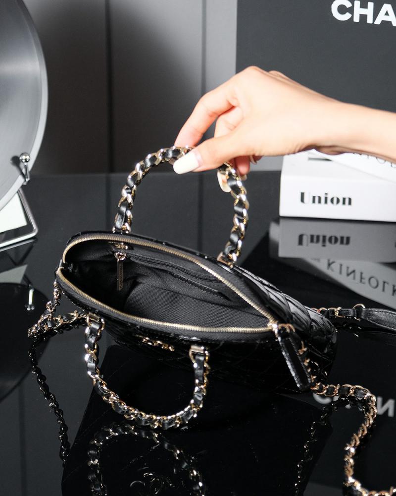 Chanel Patent Leather Small Tote Black AS5130