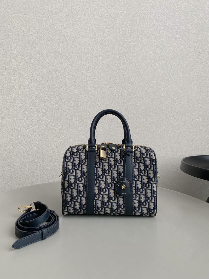 Dior Groove 25 Bag M1365