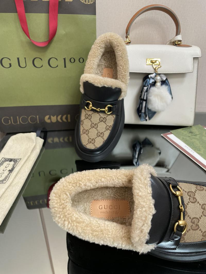 Gucci Wool Loafers SGL92502