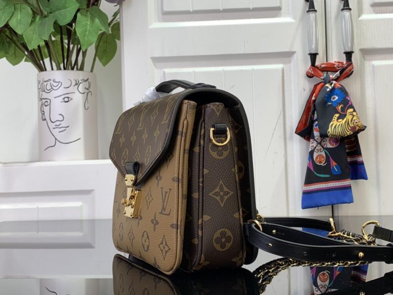 Louis Vuitton Pochette Metis Backpack M11941