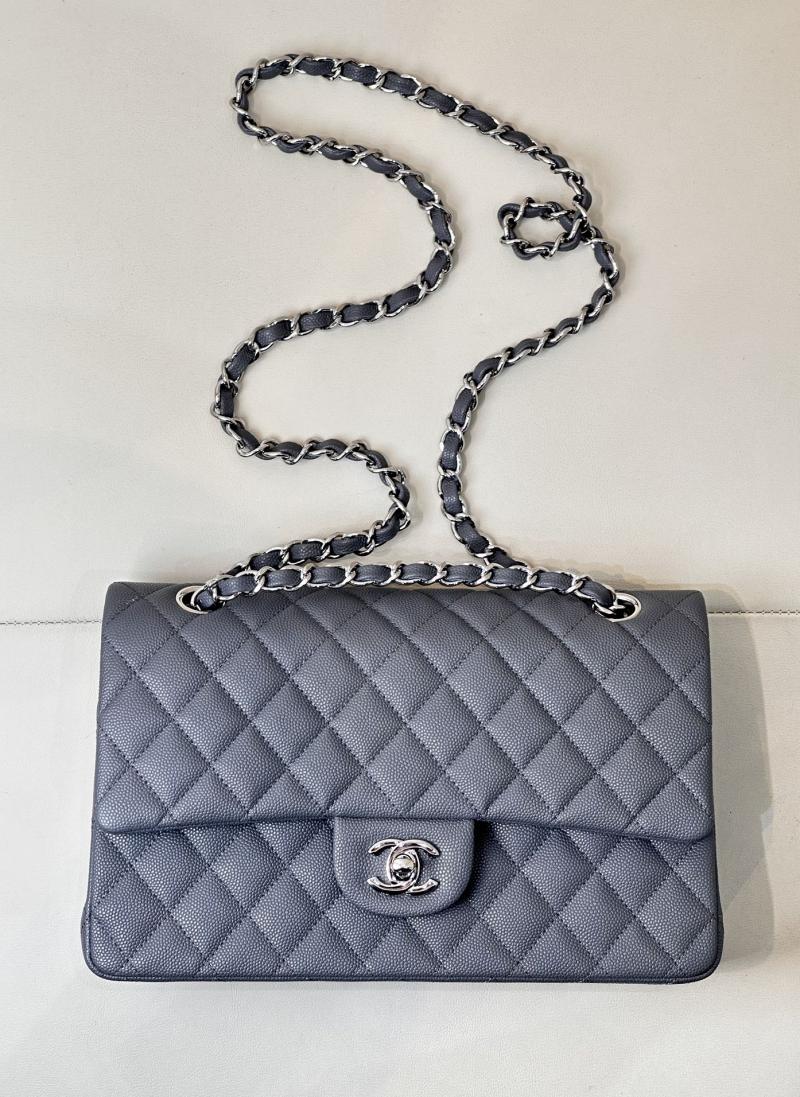 Medium Chanel Grained Calfskin Flap Bag A01112 Grey