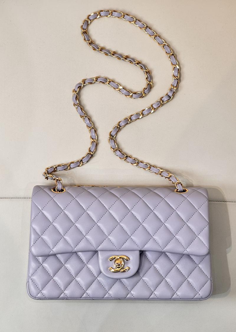 Medium Chanel Grained Calfskin Flap Bag A01112 Light Purple