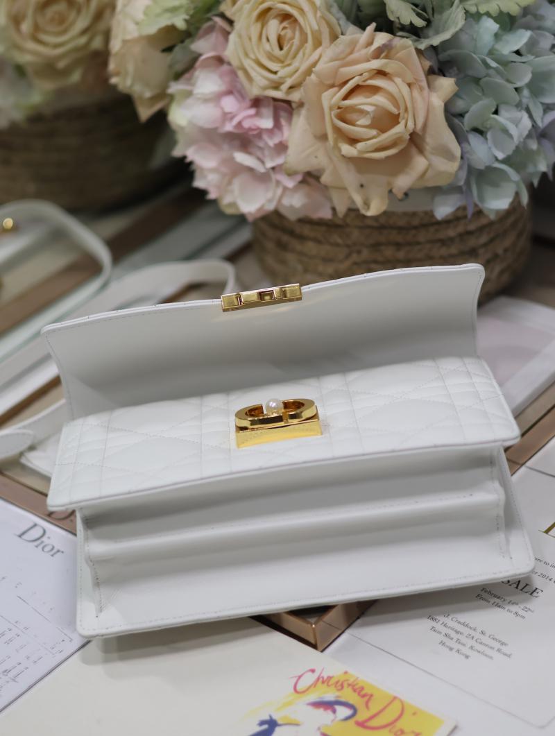 Medium Dior Ange Bag M4402 Cream