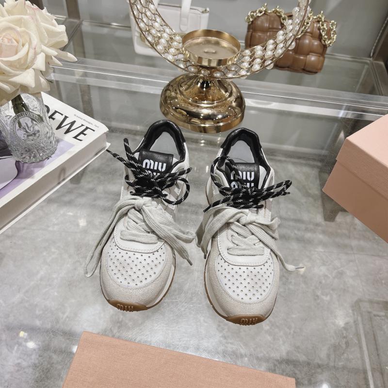 Miu Miu Sneakers SMS92401