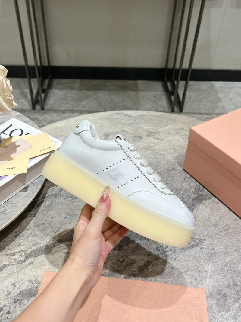 Miu Miu Sneakers SMS92402