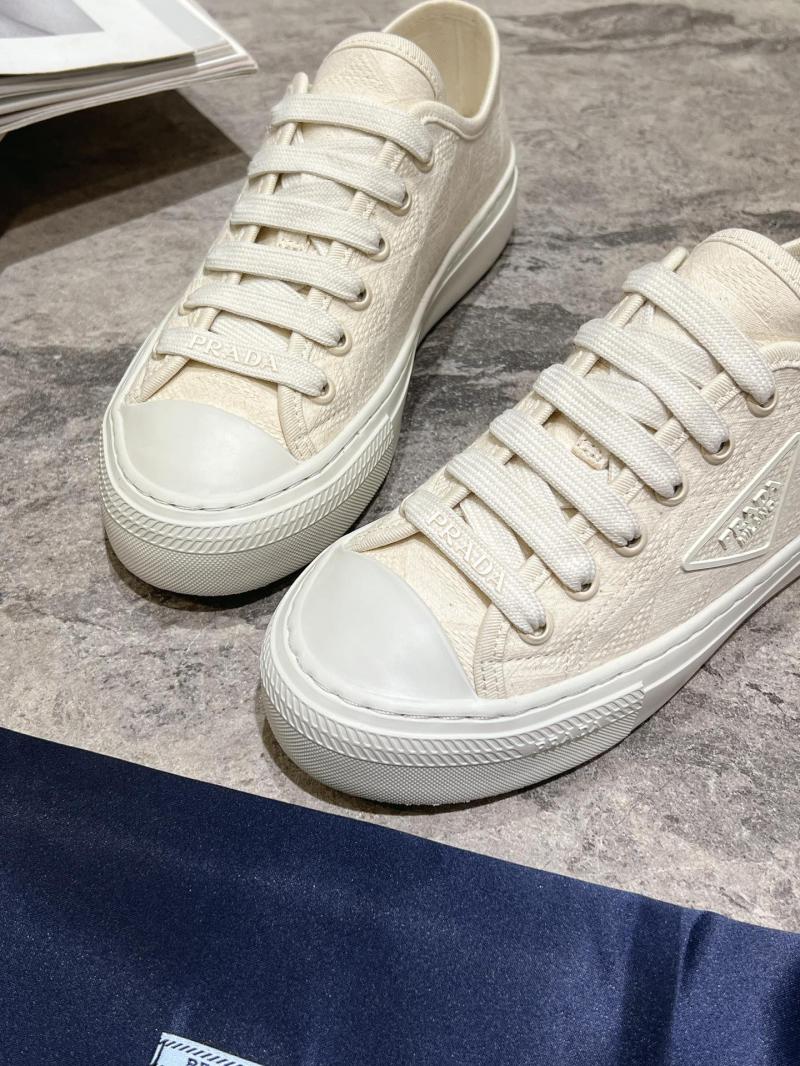 Prada Sneakers SPS92401