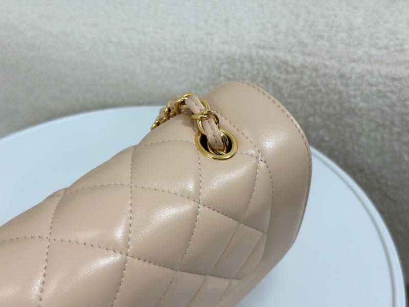 Vintage Chanel Lambskin Flap Bag Beige A2221