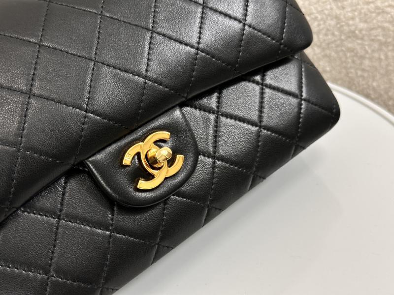 Vintage Chanel Lambskin Flap Bag Black A2220