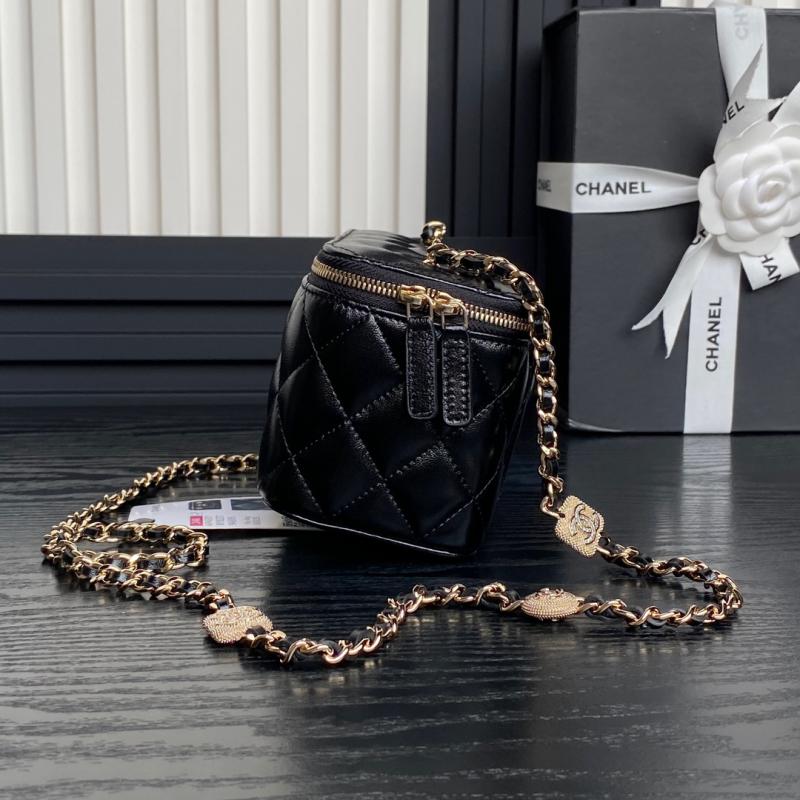 Chanel Clutch with Chain AP4301 Black