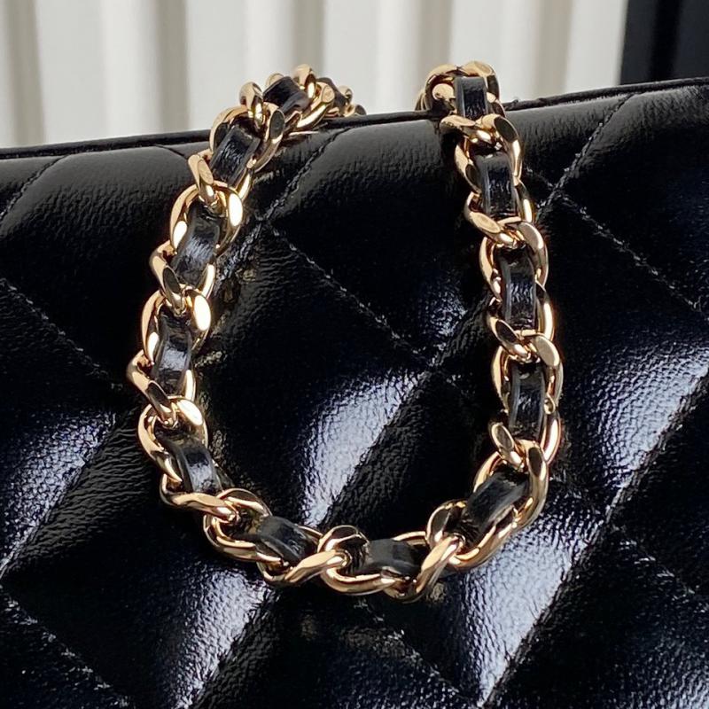 Chanel Clutch with Chain AP4301 Black