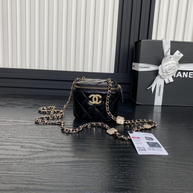 Chanel Clutch with Chain AP4302 Black