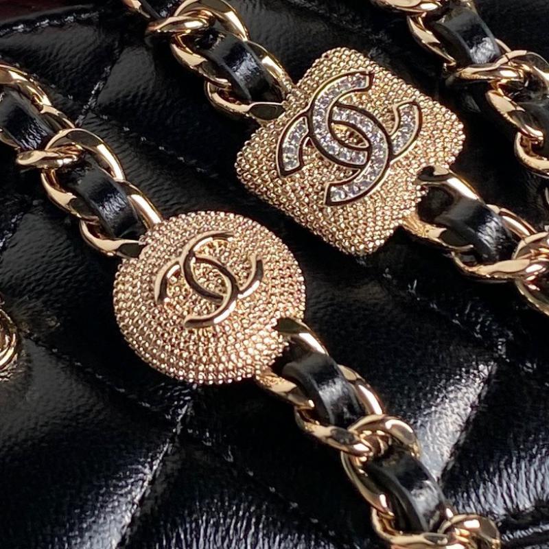 Chanel Clutch with Chain AP4302 Black