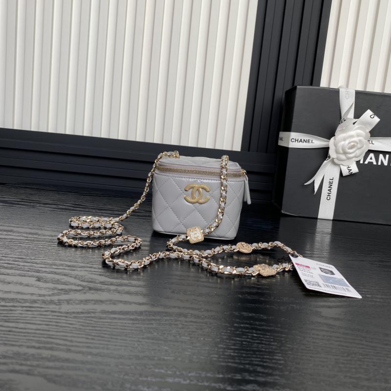 Chanel Clutch with Chain AP4302 Grey