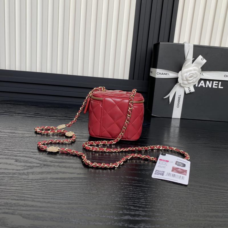 Chanel Clutch with Chain AP4302 Red