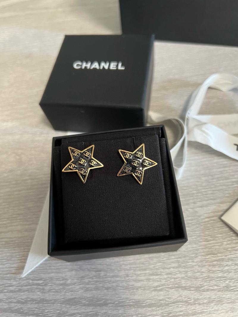 Chanel Earrings CE1001