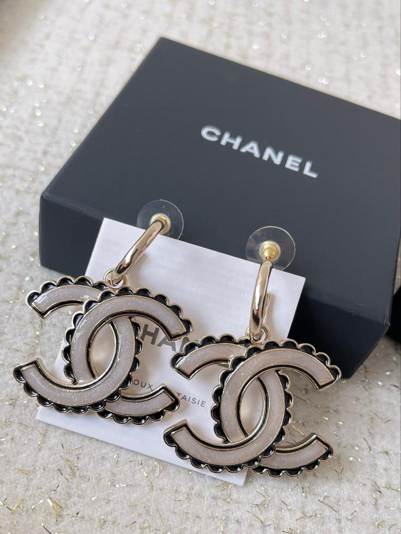 Chanel Earrings CE100205