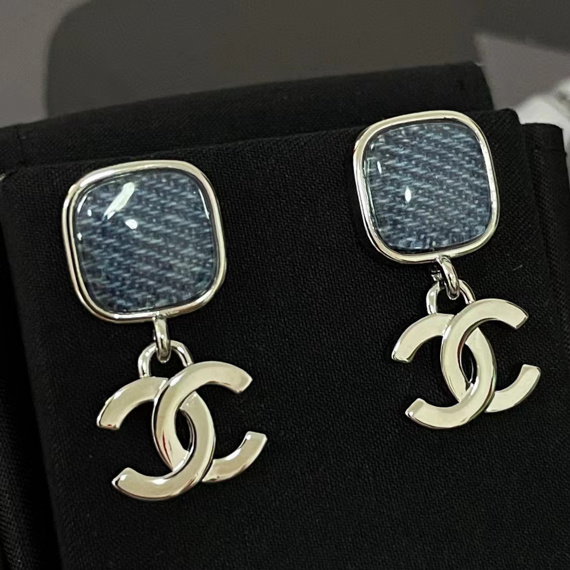 Chanel Earrings CE100206