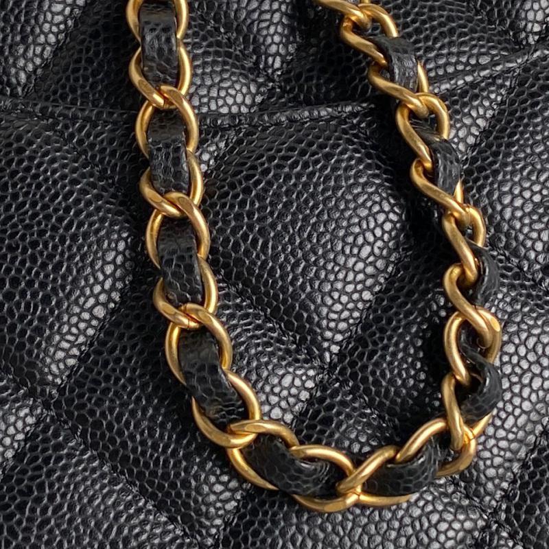 Chanel Grained Calfskin Shoulder Bag AS5138