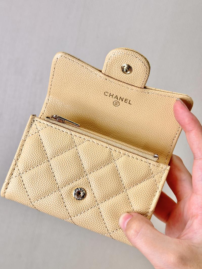 Chanel Leather Wallelt AP0219