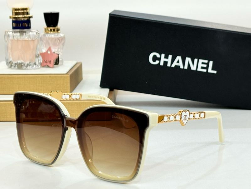 Chanel Sunglasses A95076