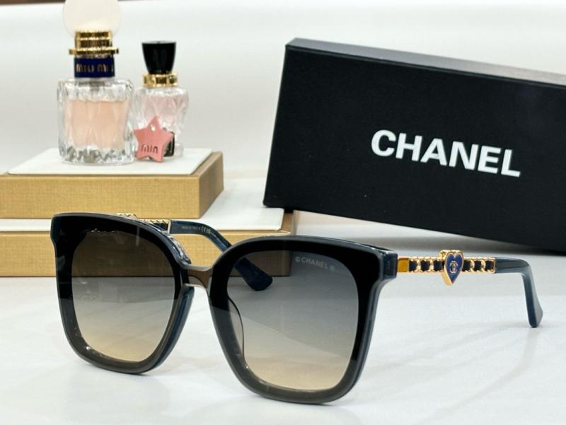 Chanel Sunglasses A95076