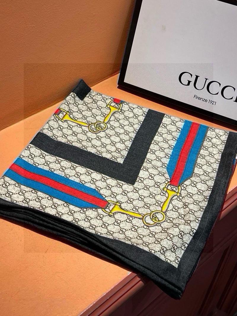 Gucci Scarf SGS92703