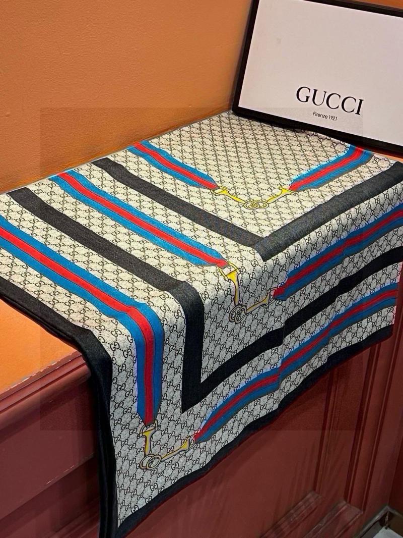 Gucci Scarf SGS92703