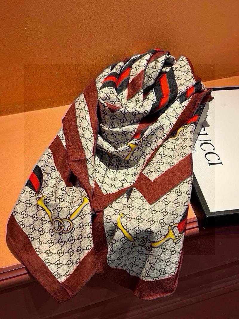 Gucci Scarf SGS92704