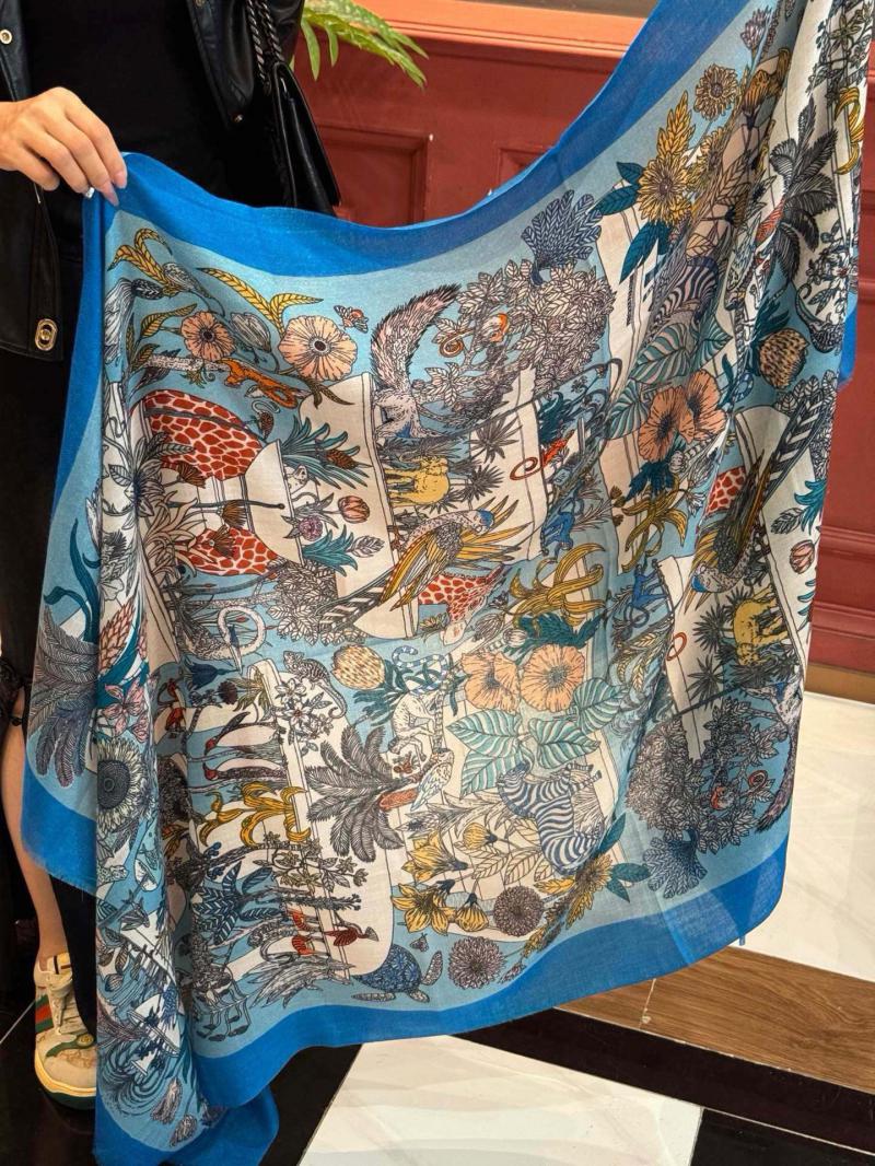 Hermes Scarf SHS92716