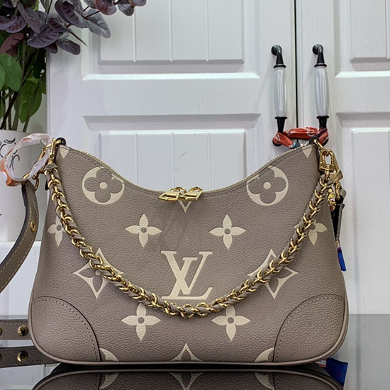 Louis Vuitton Boulogne M12930 Grey