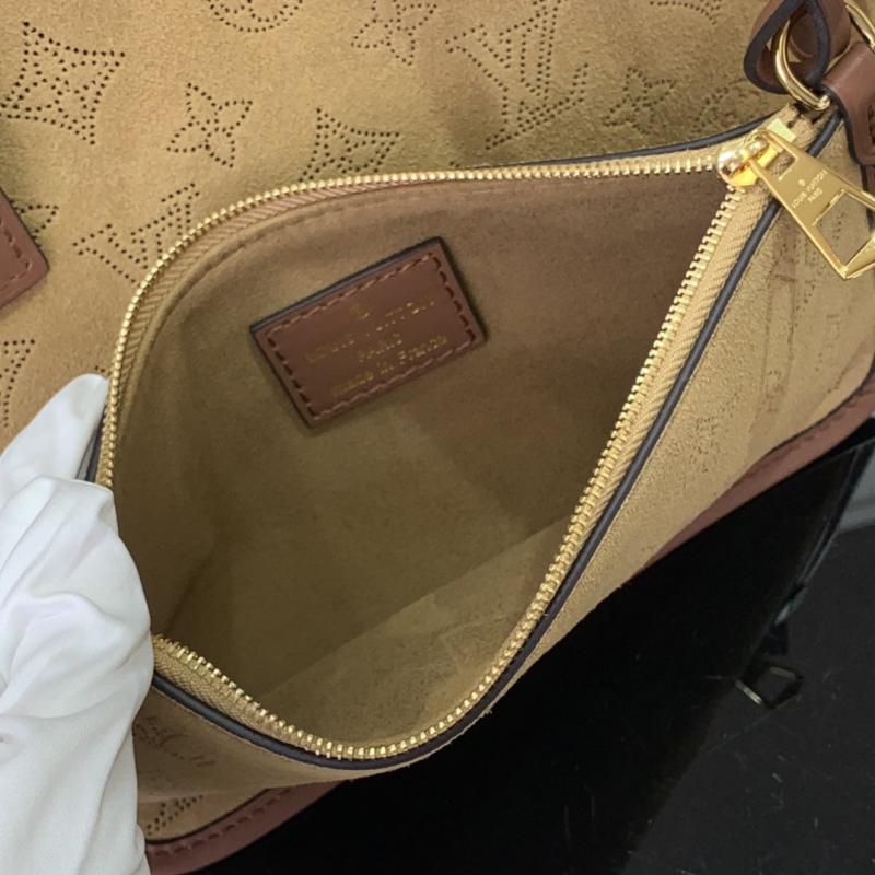 Louis Vuitton CarryAll PM M11843