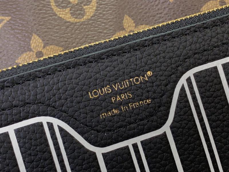 Louis Vuitton Neverfull Inside Out MM Black M11946