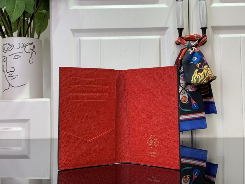 Louis Vuitton Passport Cover M12219