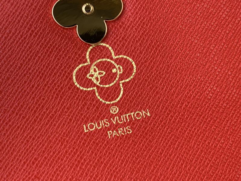 Louis Vuitton Sarah Wallet M12207