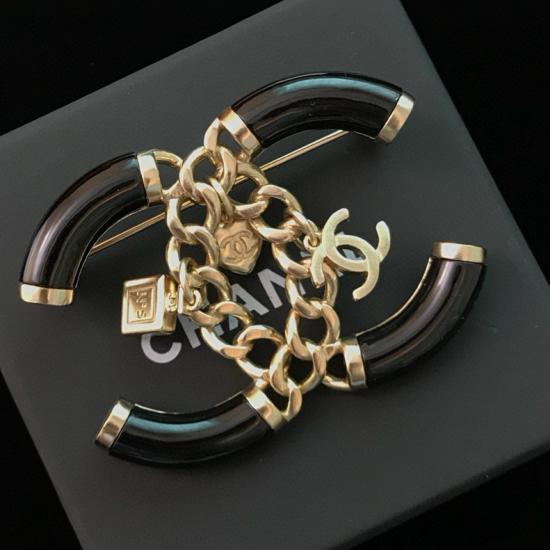 Chanel Brooch CBR102901