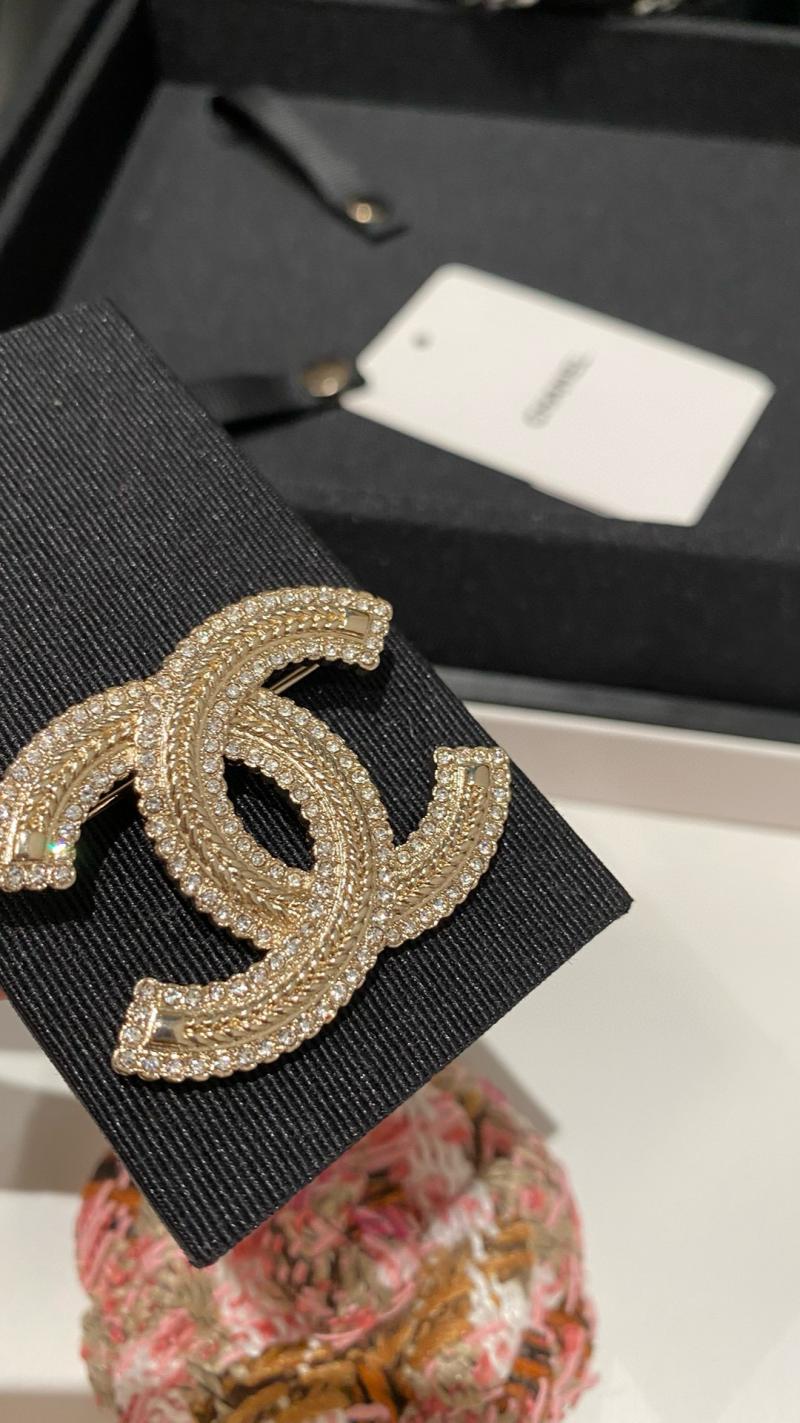 Chanel Brooch CBR102904