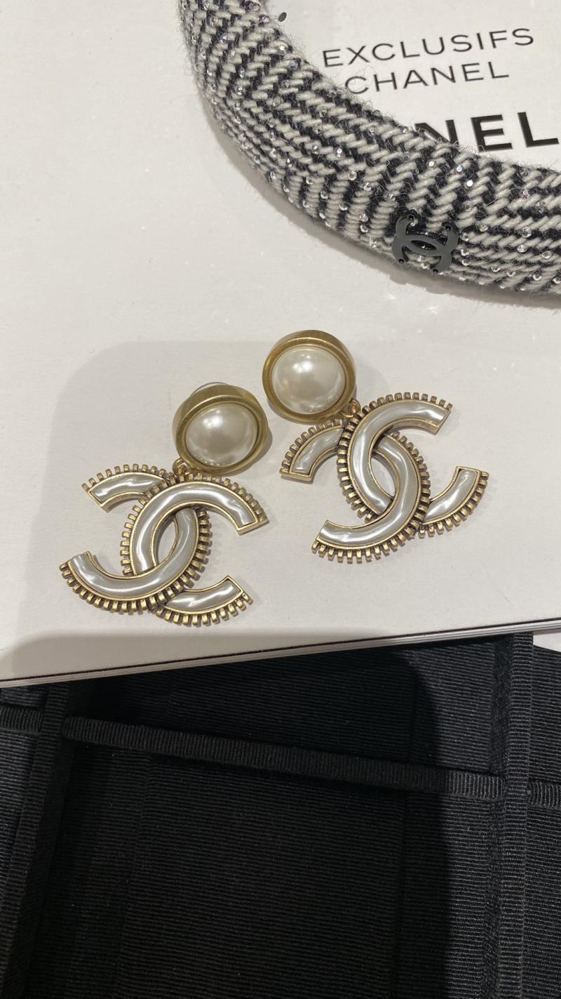 Chanel Earrings CE120602