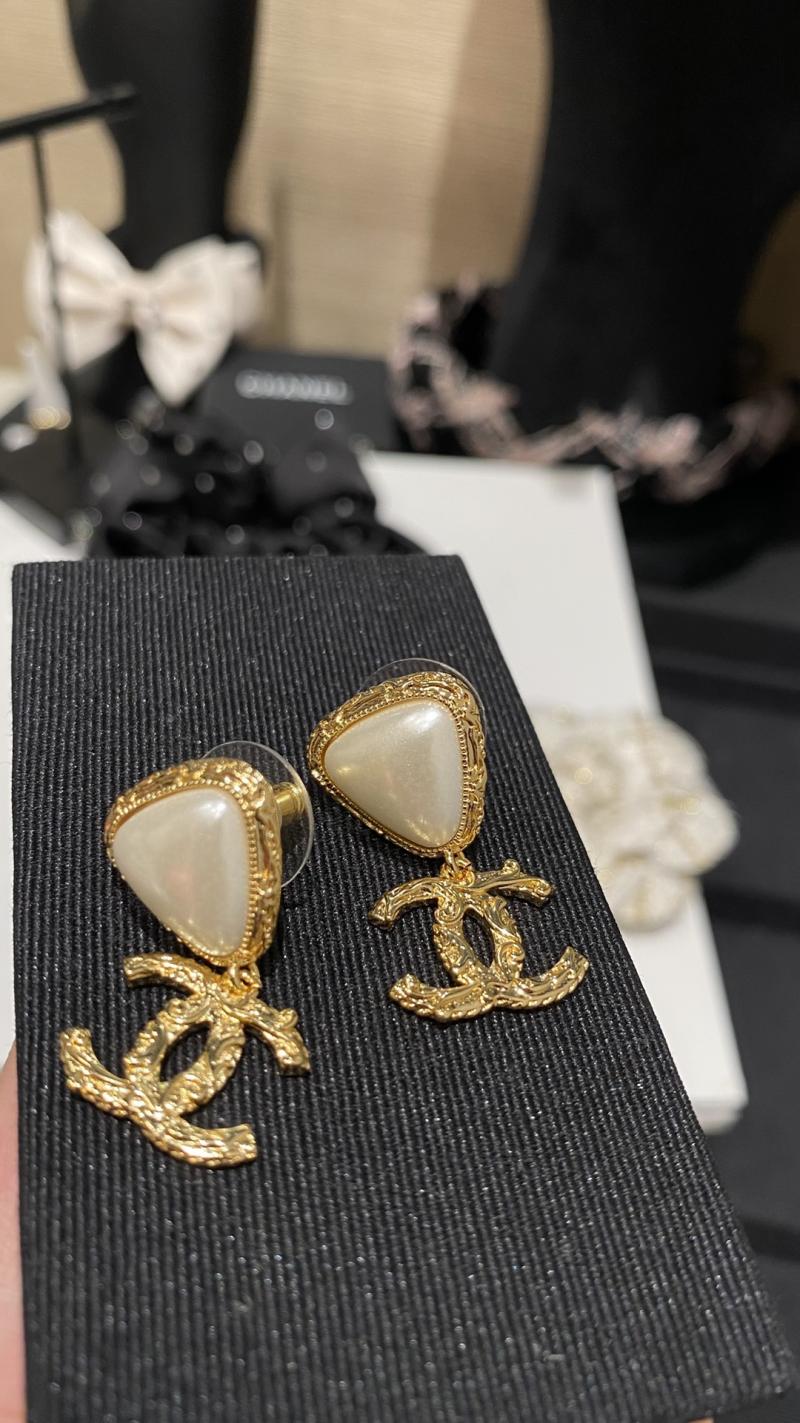 Chanel Earrings CE120604