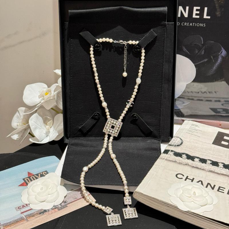 Chanel Long Necklace CN112001