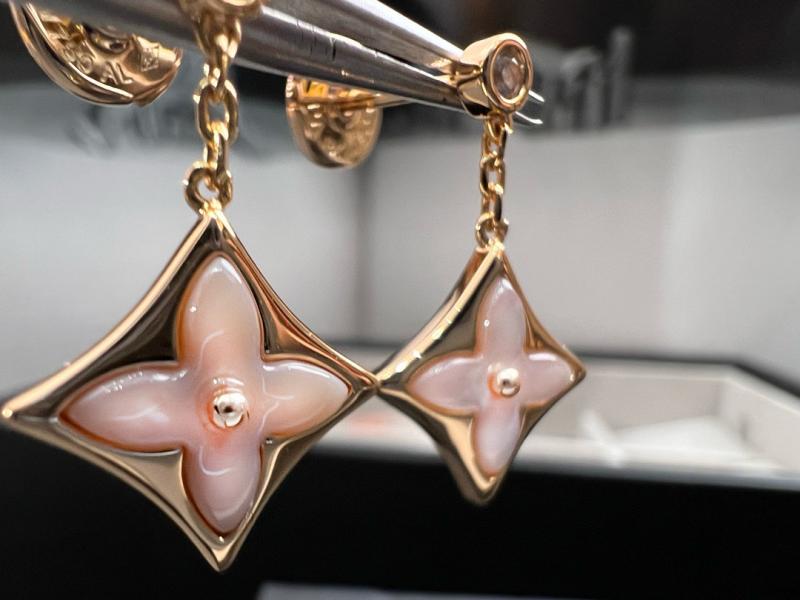 Louis Vuitton Earrings LE102201