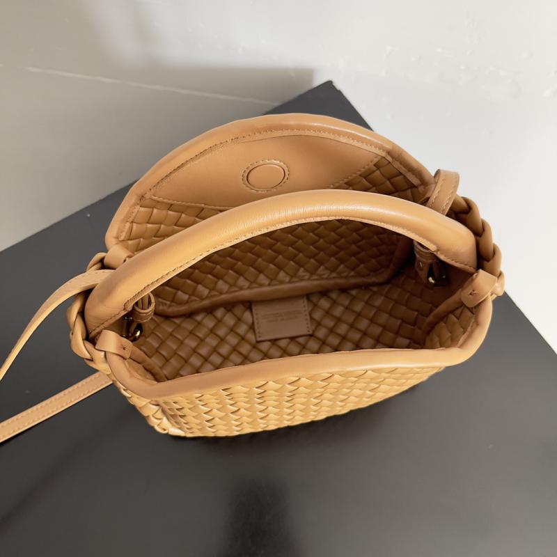 Bottega Veneta Small Cobble Top Handle 805739 Caramel