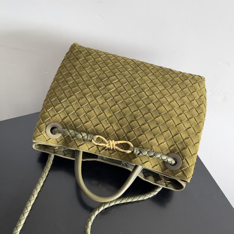 Bottega Veneta Suede Medium Andiamo Tote Bag B743572 Olive oil