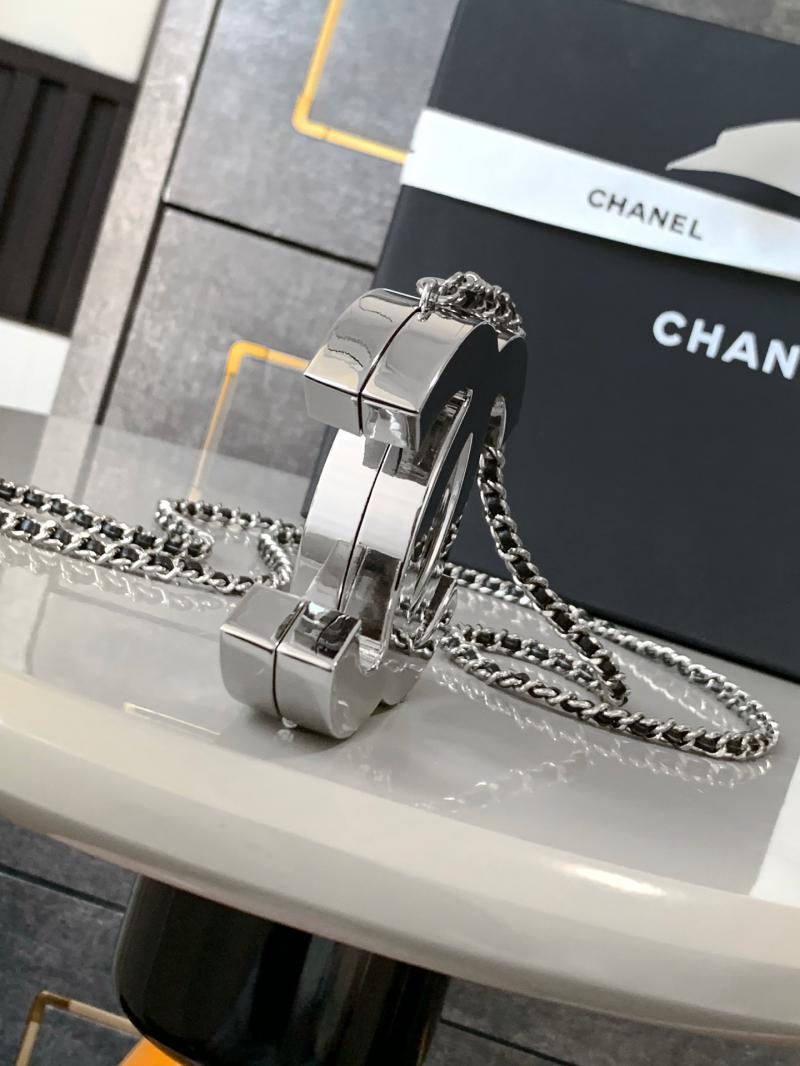 Chanel Logo Purse A54951 Silver